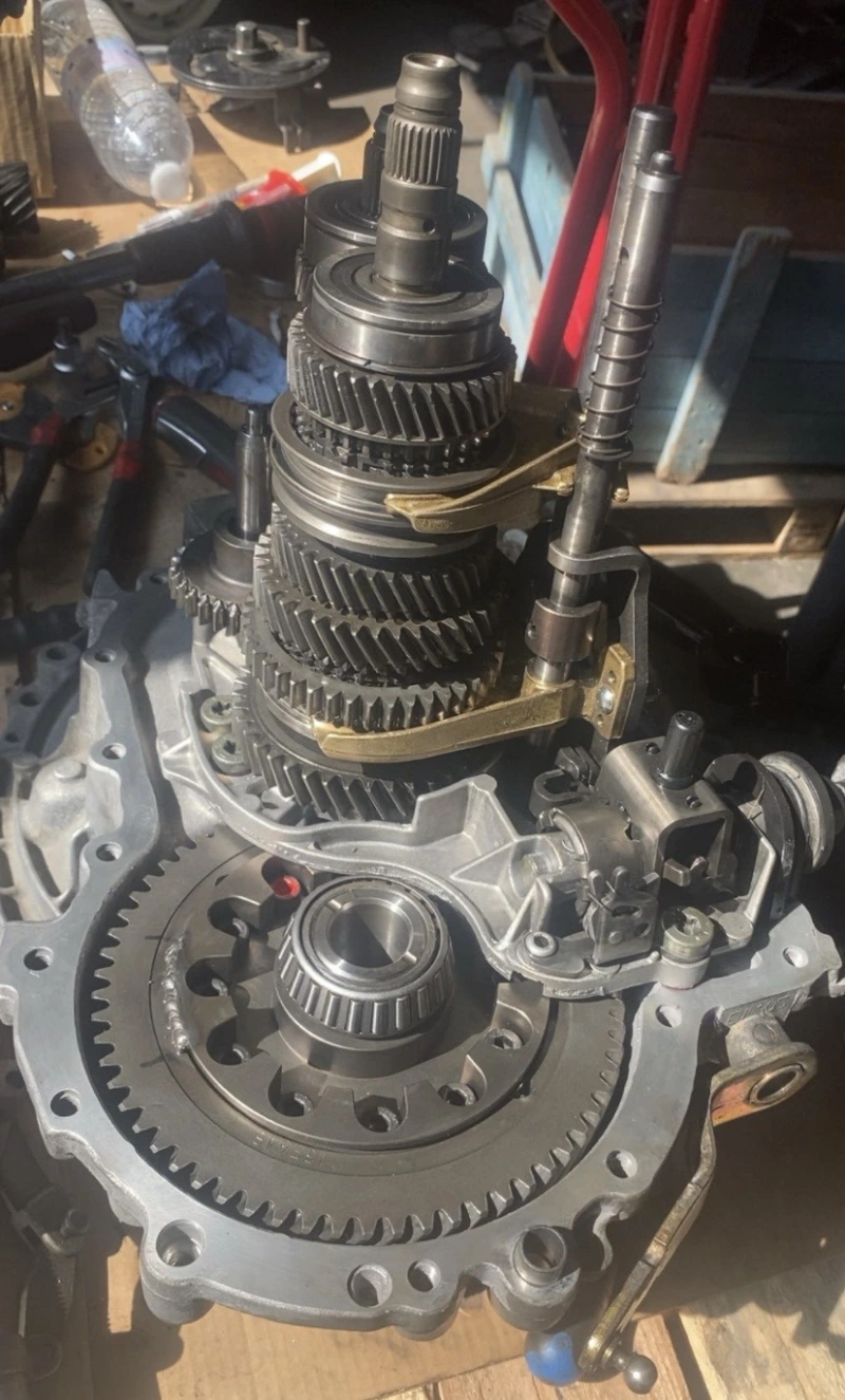 MA gearbox with self-locking and 13x64 torque