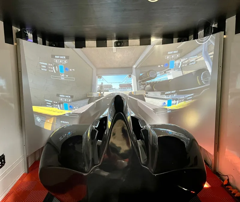 F1 Mobile Simulator