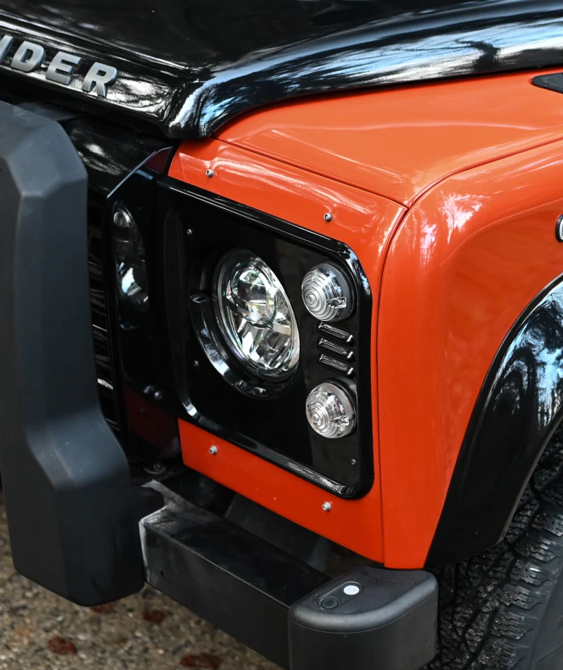 LAND ROVER Defender 110 2.2 TD4 Adventure
