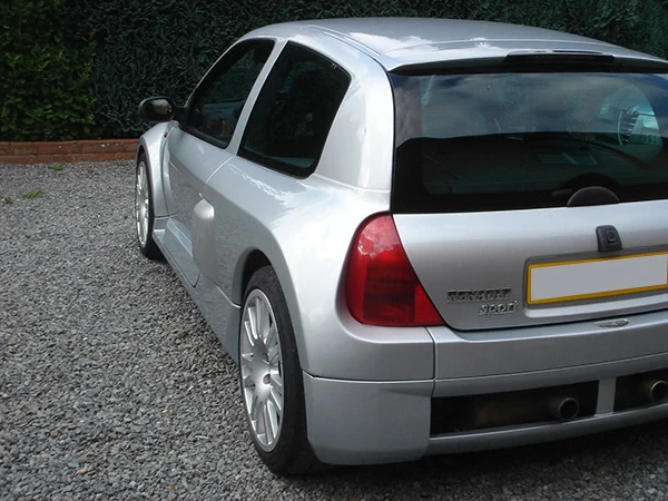 RENAULT CLIO V6 UNIQUE