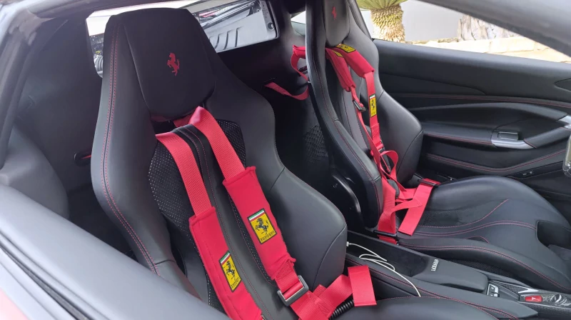 FERRARI F8 Tributo