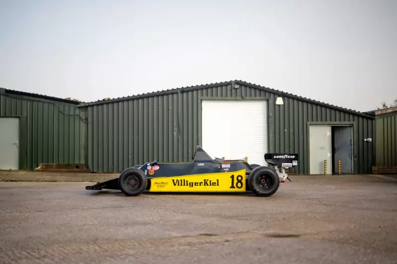 SHADOW DN11 - 02 F1
