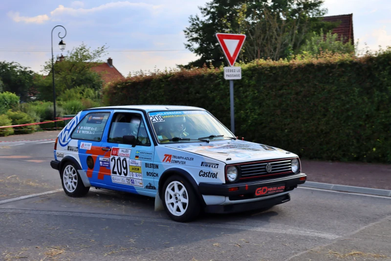 GOLF 2 1.8 16S GRA