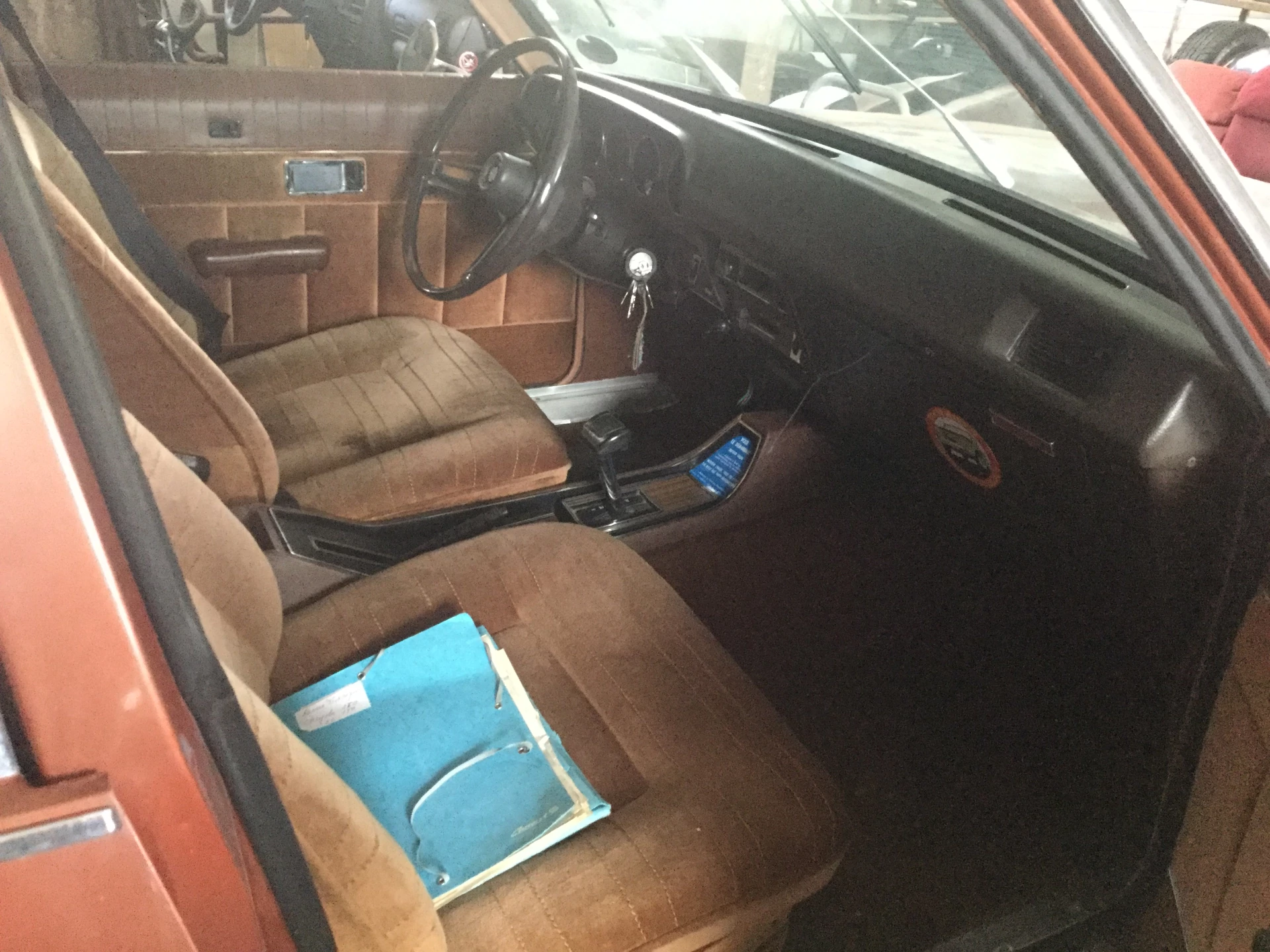 Sell CHRYSLER 2L BVA DE 1972
