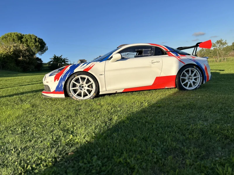 Alpine RGT rental