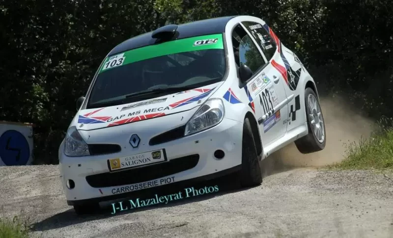 Clio R3 max 250 chv