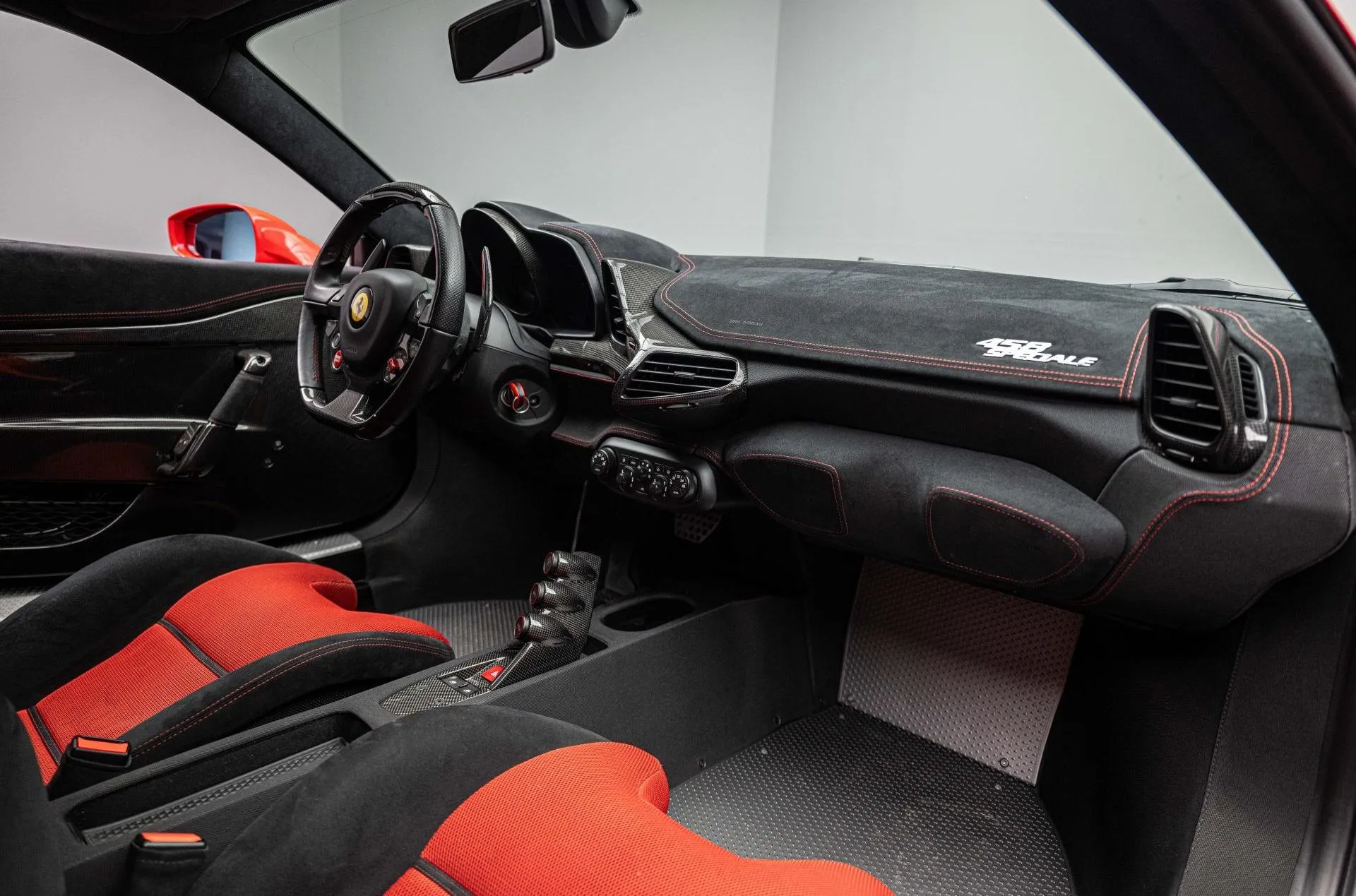 FERRARI 458 SPECIALE – photo 3