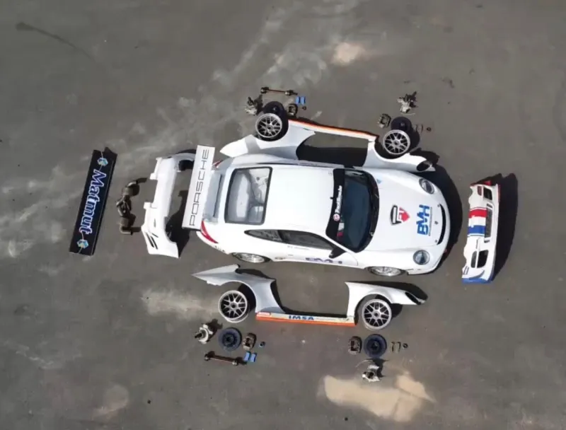 Porsche 997 GT3 Cup avec kit complet RSR d’origine