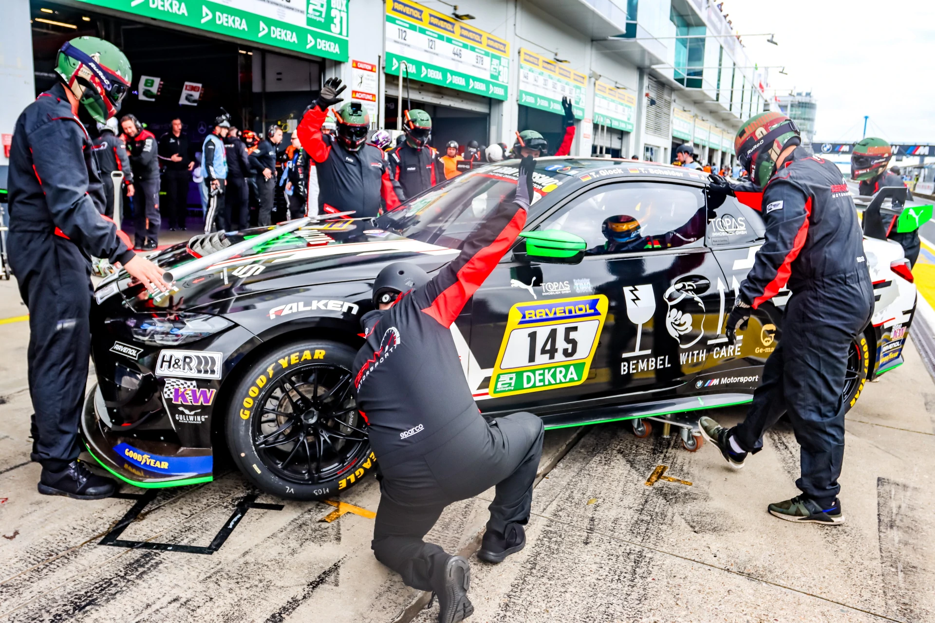 24h Nürburgring 2025 - BMW M4 GT4 - Winner Team 2024