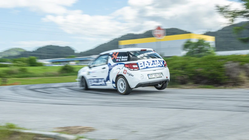 CITROEN DS3 R1