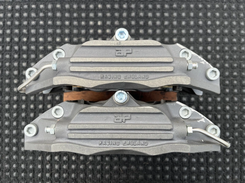 2 étriers AP RACING NEUFS D'EPOQUE VHC
