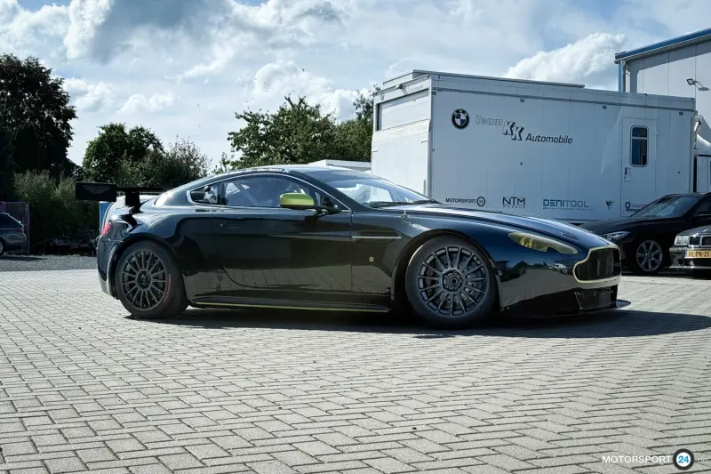 Aston Martin Vantage GT4 2009 - 24h Dubai 2014