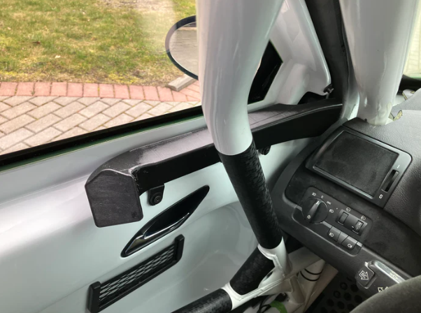 Nouveau. Prise d'air intérieure pour BMW E46. Version course.