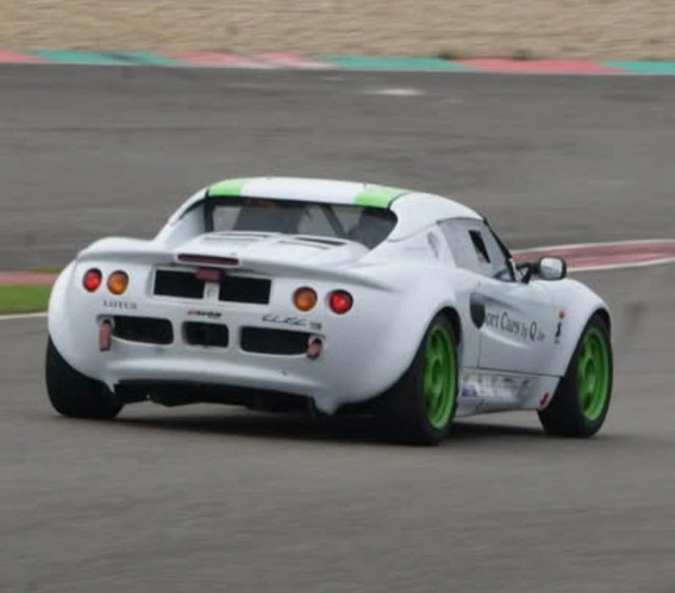Lotus Elise Trophy UK factory build – photo 3
