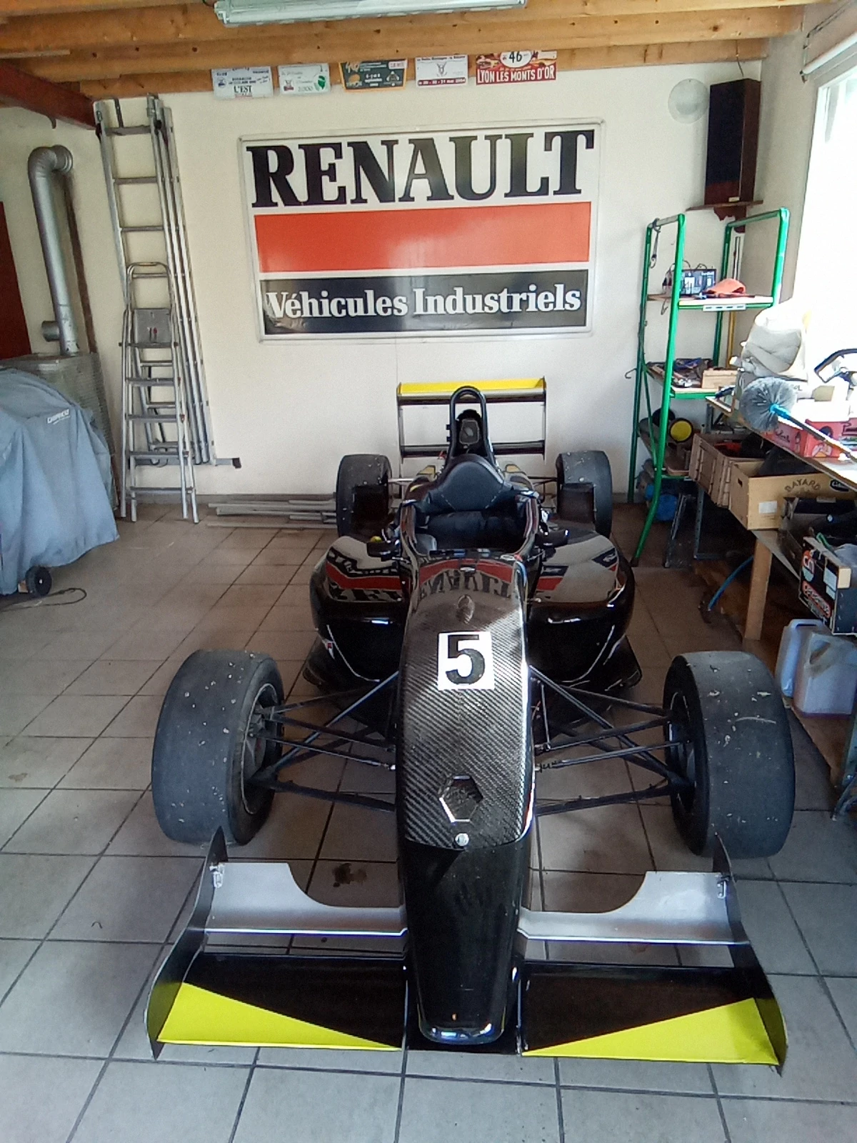 Sell Tatuus FR 2000 single-seater