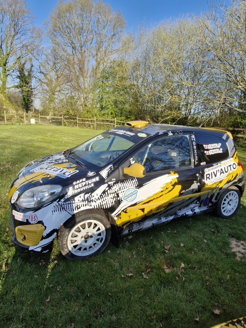 2 Twingo RS groupe R1