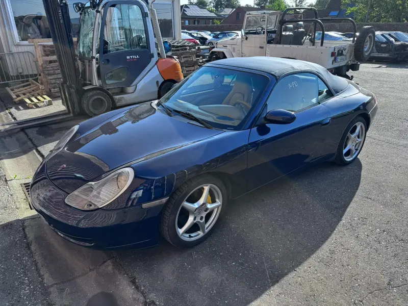 Porsche 996 Carrera Cabrio 3.4 2001 - 208 000 km - Moteur rayé