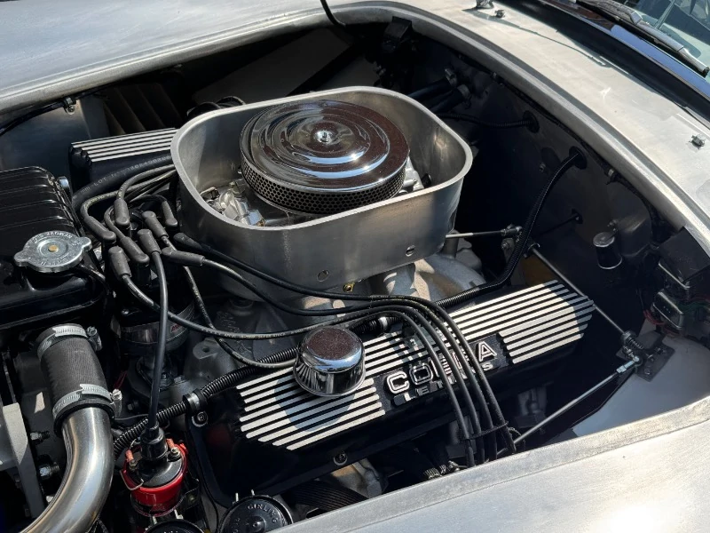 COBRA 427 SC par DB427
