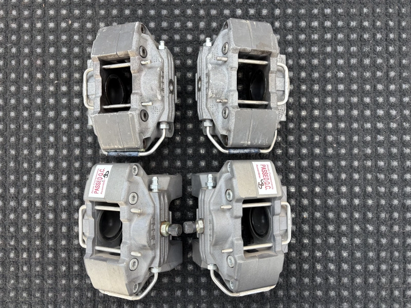 4 étriers RENAULT SPORT 2 Pistons CLIO MEGANE KIT CAR MAXI GRA VHC