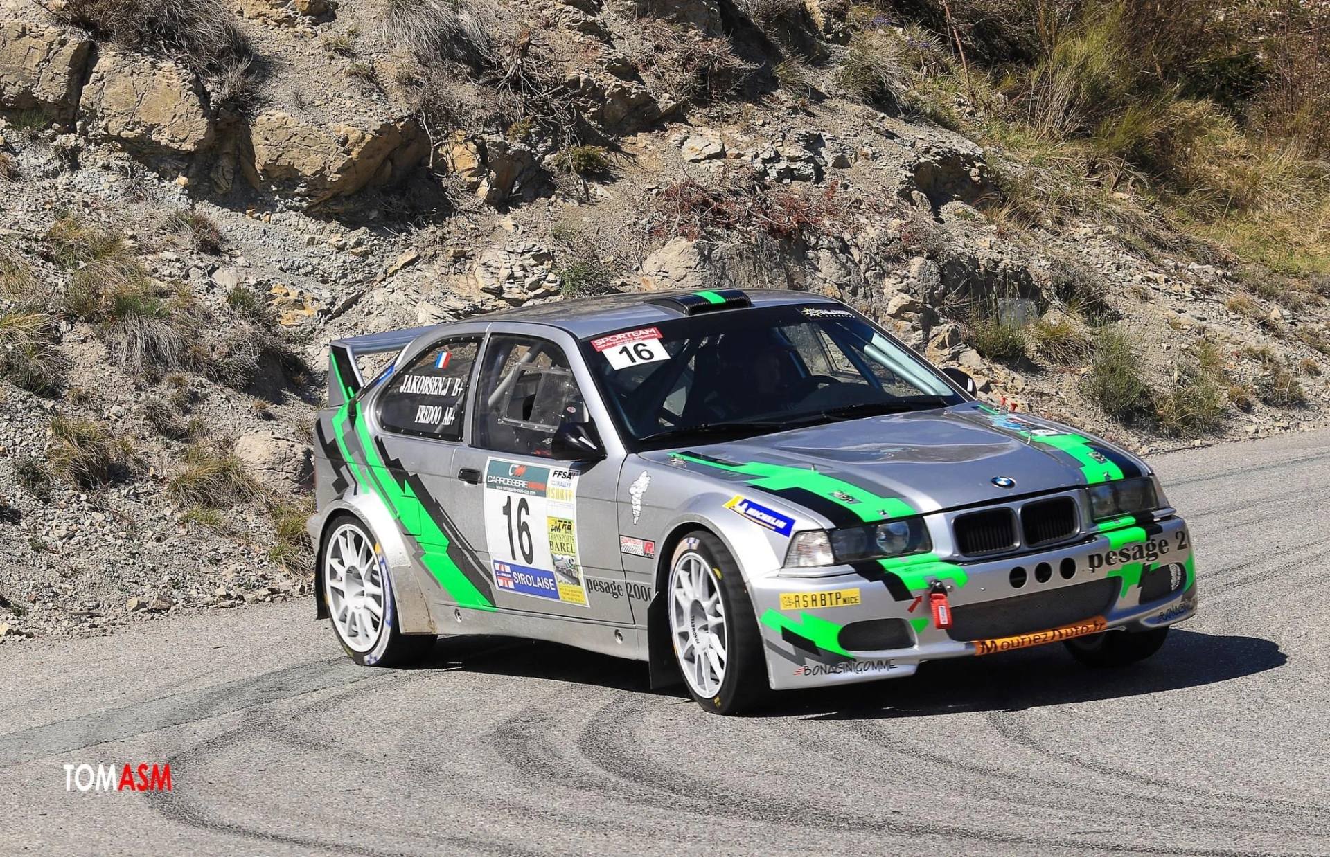 BMW compact maxi – photo 1
