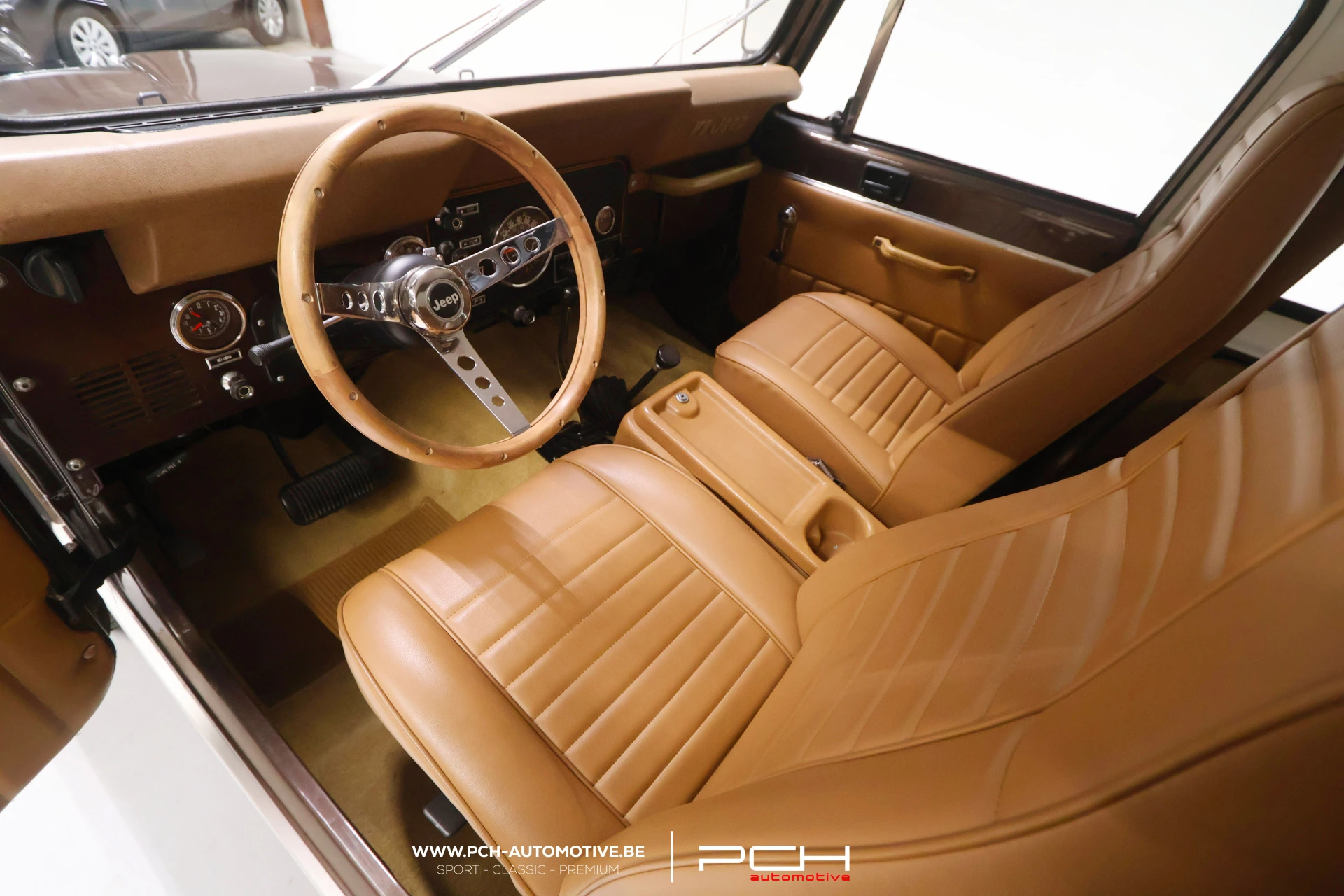 JEEP CJ7 5.7 V8 210cv Aut - Hard-top - Golden Eagle Edition - 1983 – photo 3