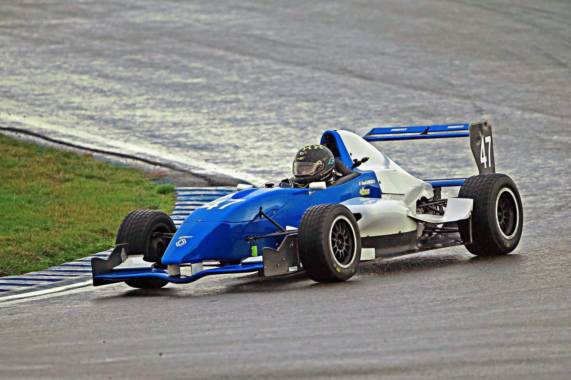 Formule Renault fr2000 Tatuus 2008 – photo 1