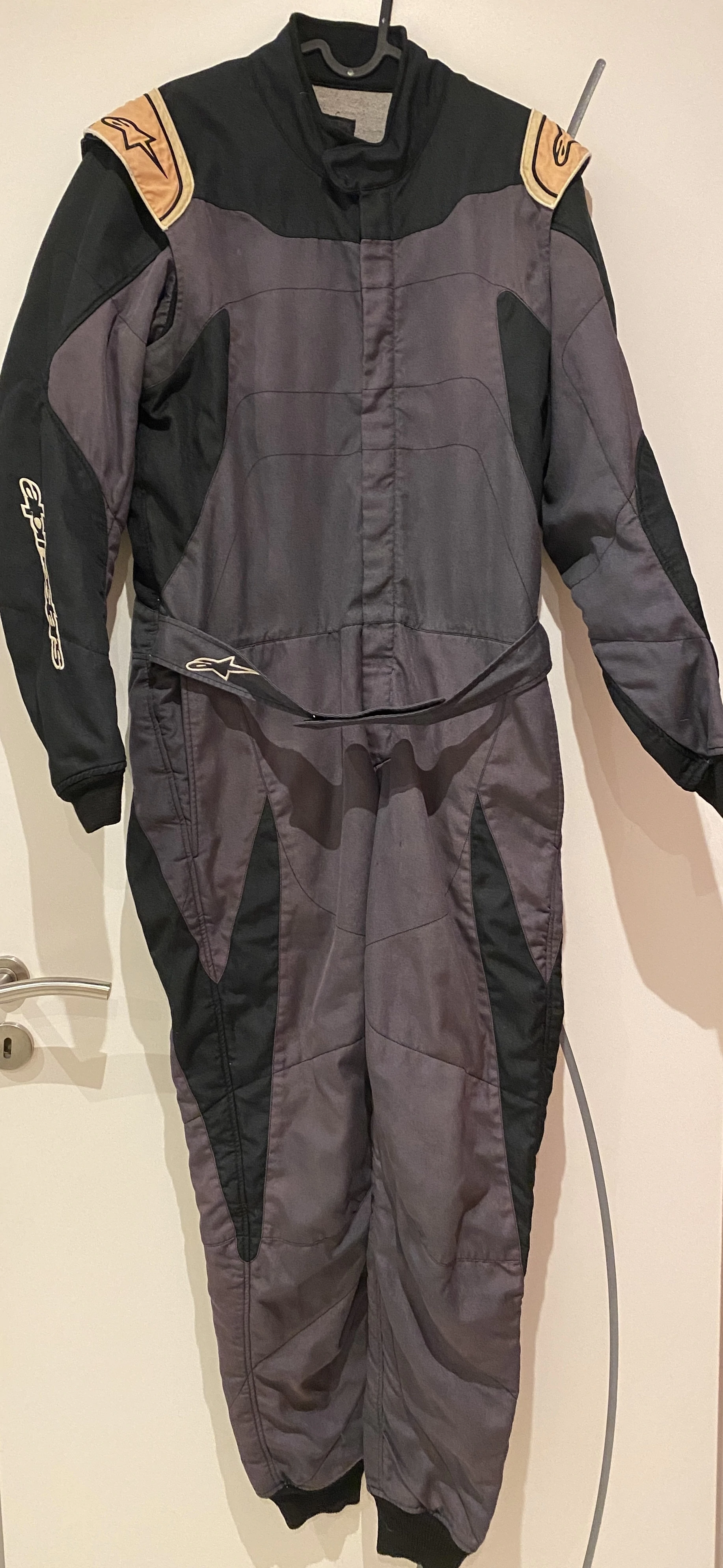 Combinaison Alpinestars homologuée Fia