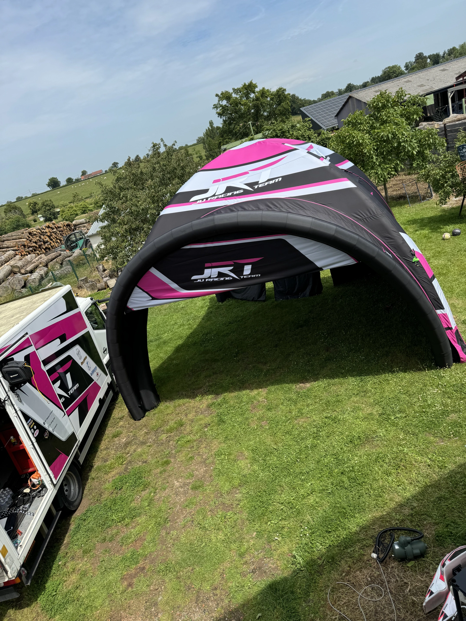 Inflatable tent 6x6 – photo 3
