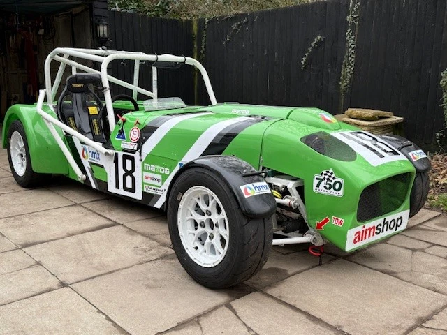 Voiture de course Mazda Seven – photo 1