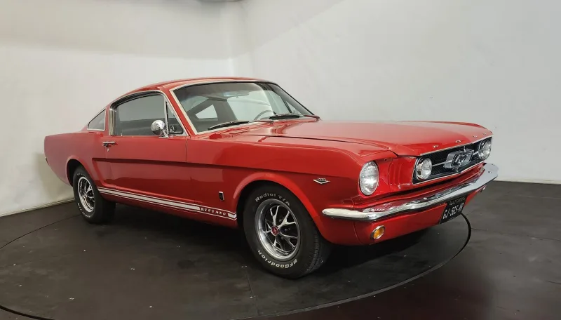 Ford Mustang Fastback GT code A