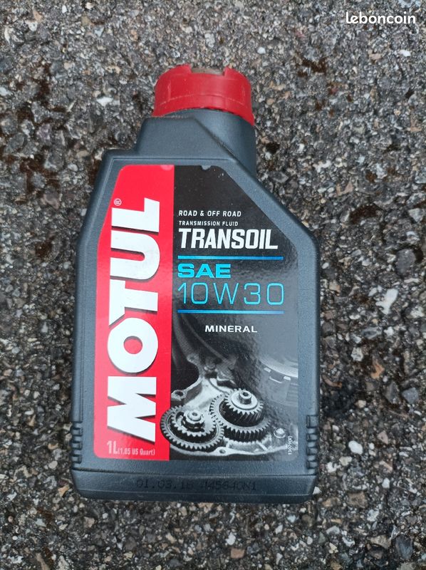 Huile Motul Transoil 10W30 - 700ml