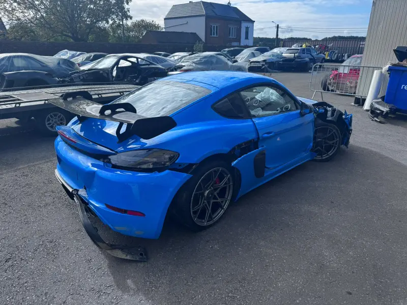 Pièces Porsche Cayman GT4 RS — 2022