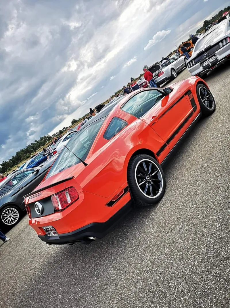 Ford Mustang Boss 302 – 2012 – Competition Orange – TracKey enabled – Recaro