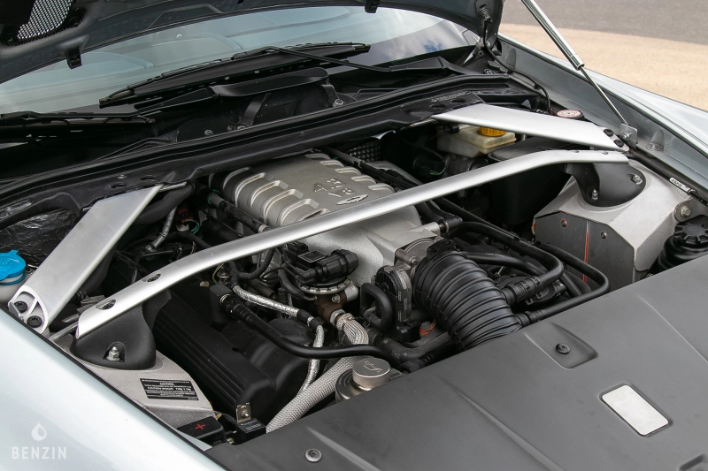 Aston Martin V8 Vantage Sporshift