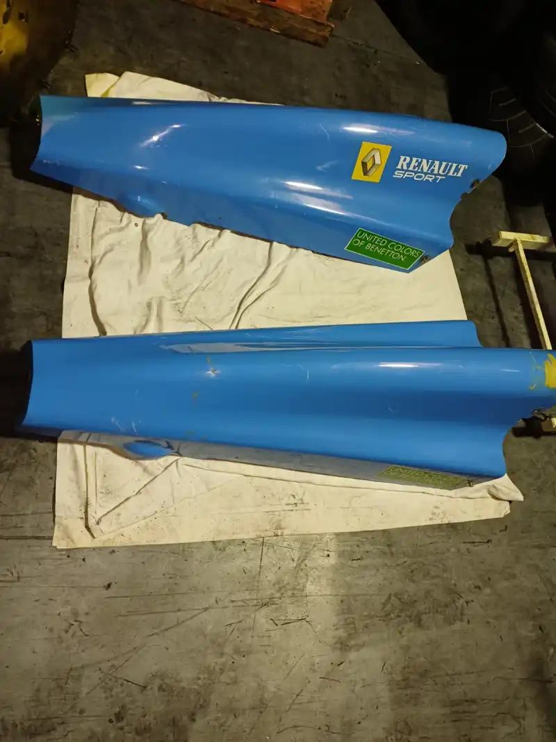 Formula Renault 2000 bodywork