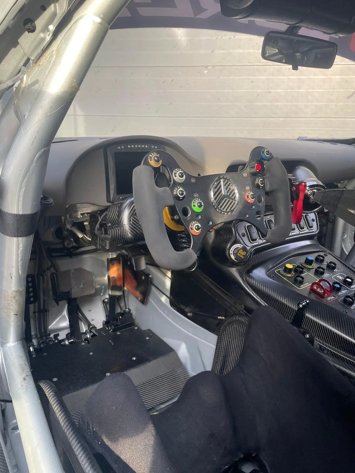 Mercedes AMG GT3 – photo 4
