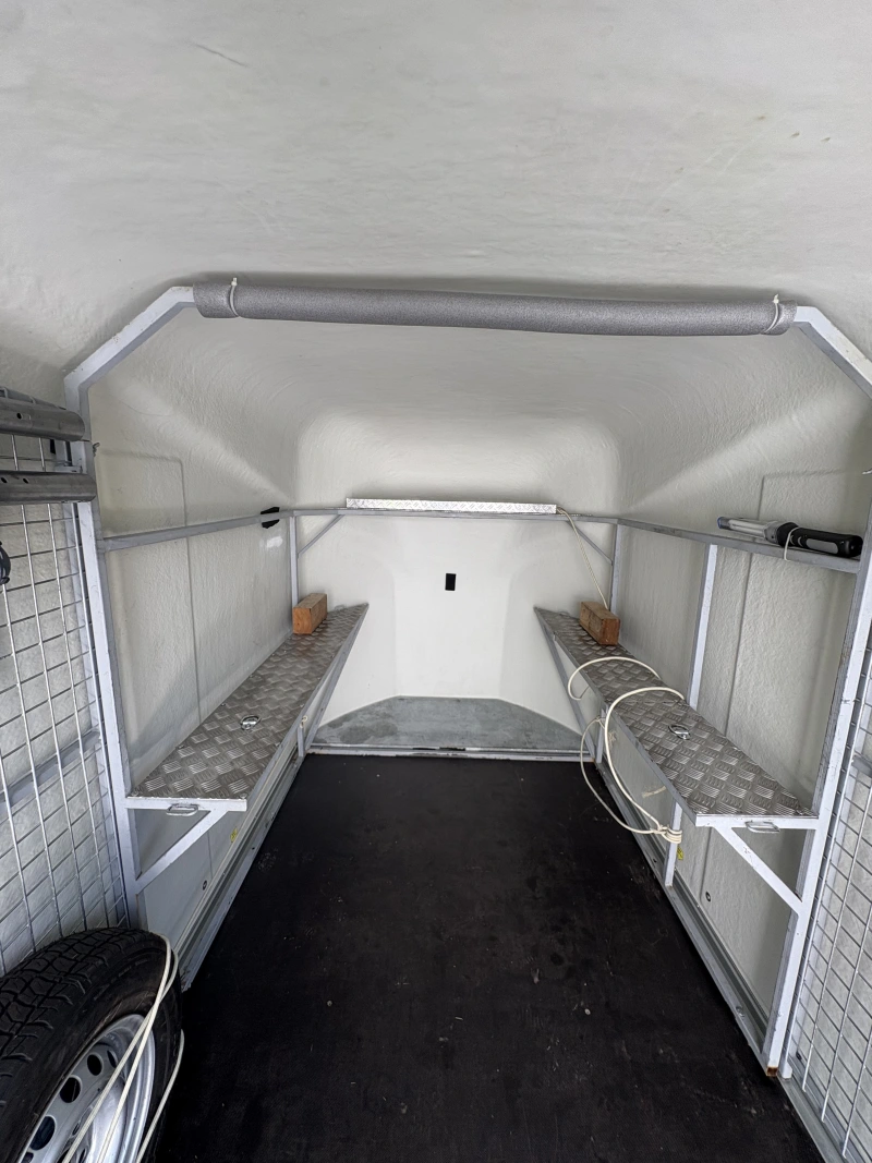 Debon Cargo 1300 trailer equipped for karting