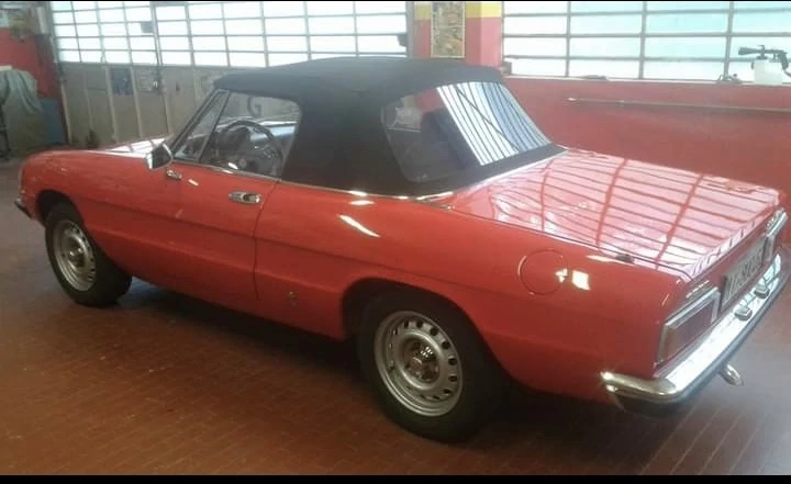 ALFA ROMEO DUETTO SPIDER VELOCE