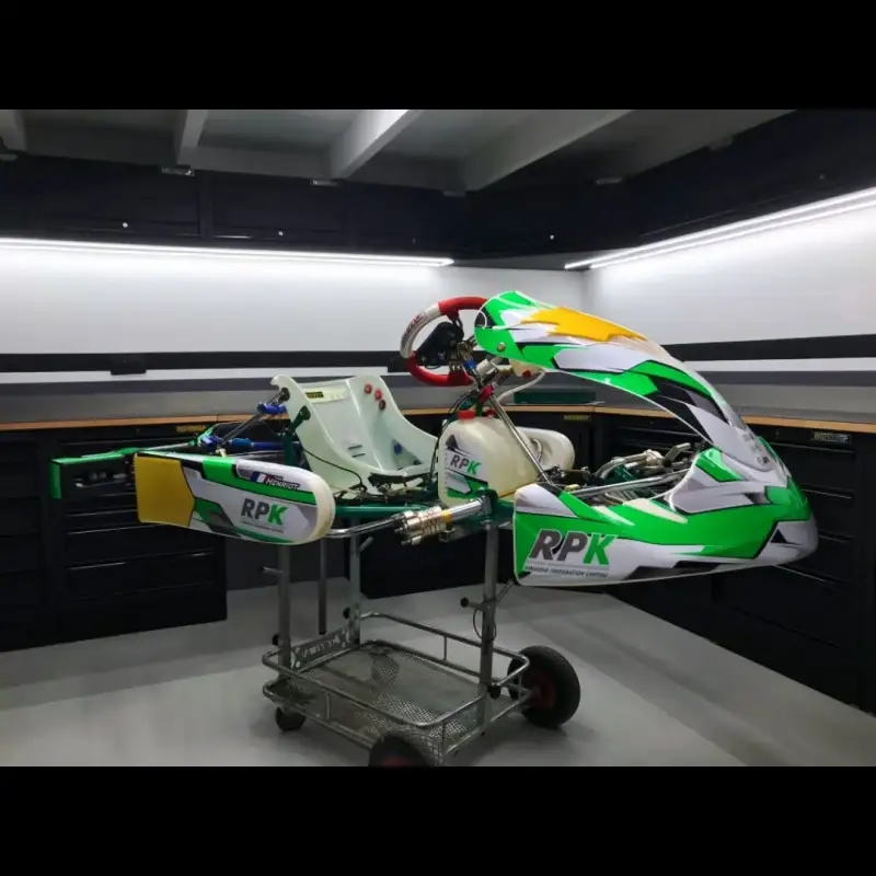 Kits Déco Karting Sur-Mesure, Stickers Tous Supports & Tapis de Sol Personnalisés