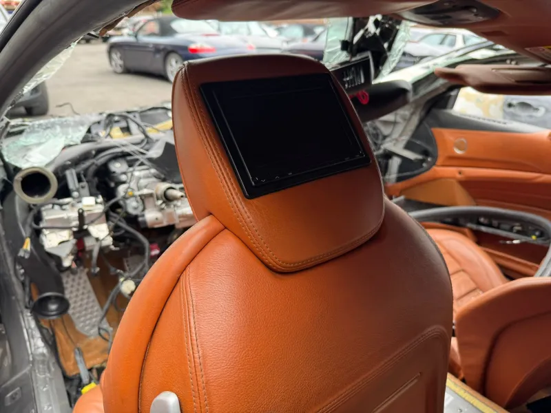 Spare parts for the 2012 Ferrari FF – Complete dismantling