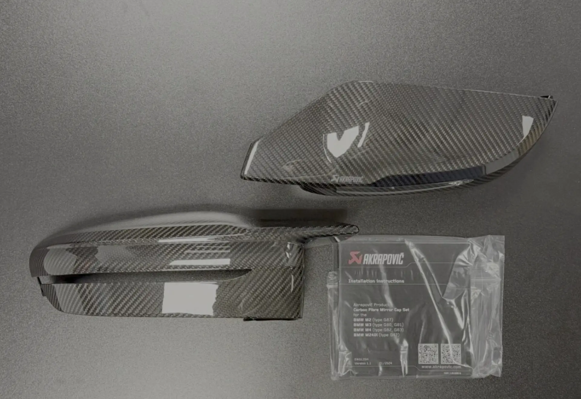 New Akrapovič Carbon Fibre Mirror Cap Set for BMW M - High Gloss – photo 1