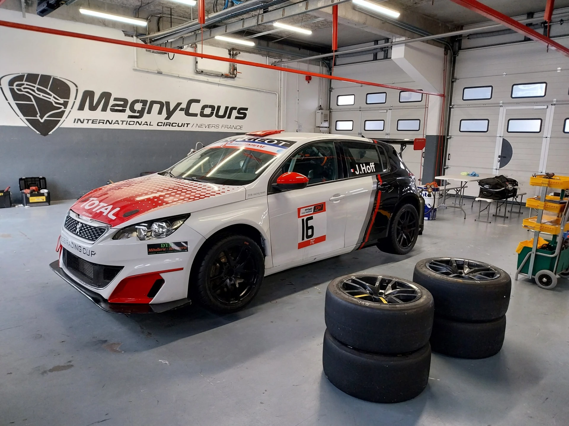 Peugeot 308 racing cup – photo 2
