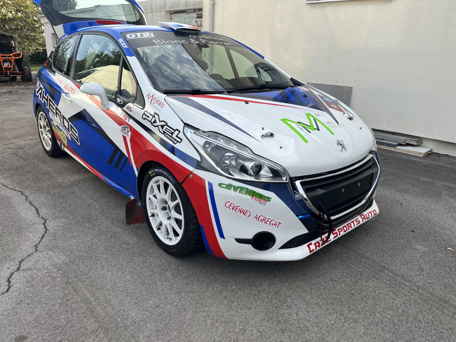 208 r2 full evo