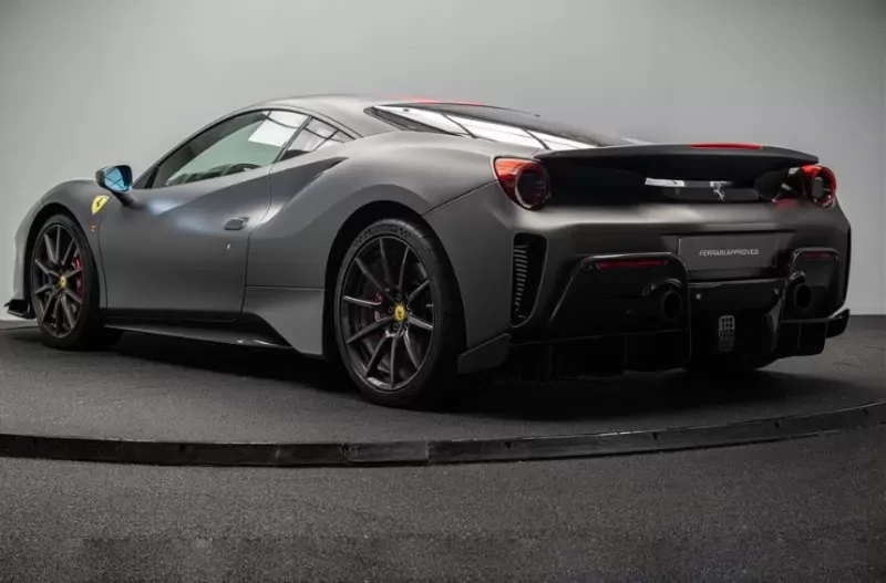 FERRARI 488 PISTA