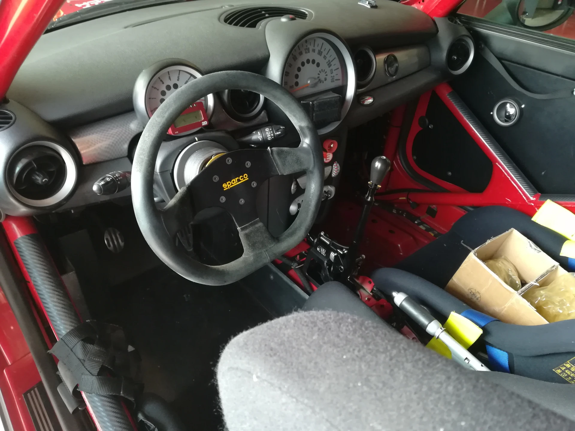 Original Mini Challenge Car – photo 3