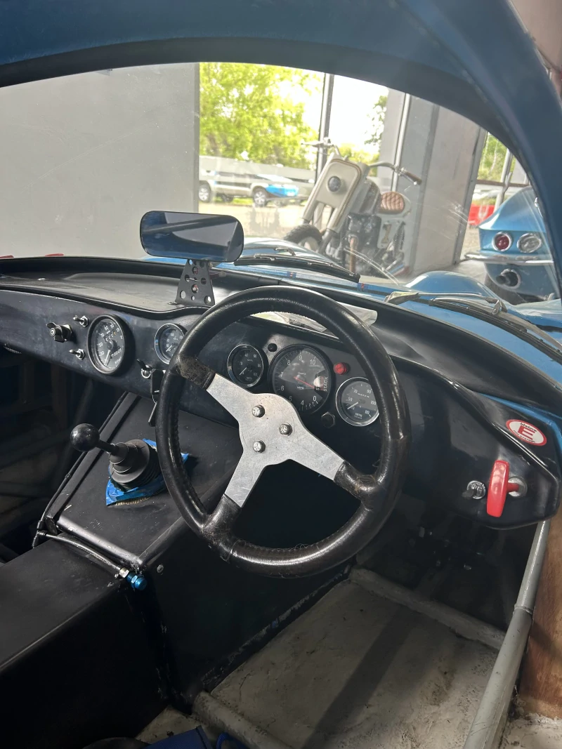 Ginetta g4