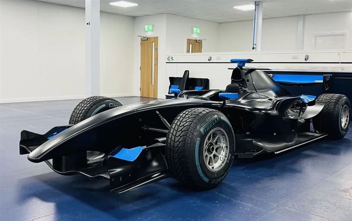 Dallara GP2 08 / Judd DB 4.0L V8