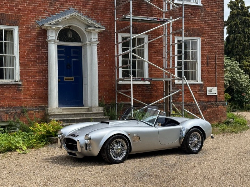 COBRA BY GARDNER DOUGLAS, 5.7 V8