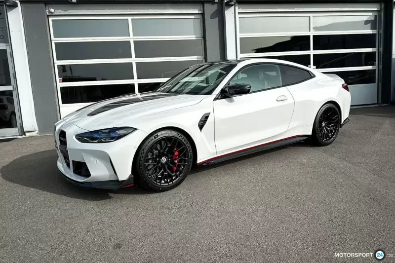 BMW M4 CSL véhicule neuf
