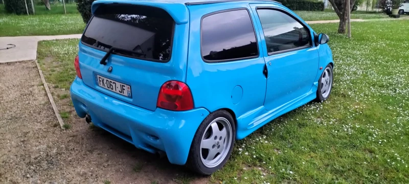 Twingo phase 1 with 1.8 16s engine